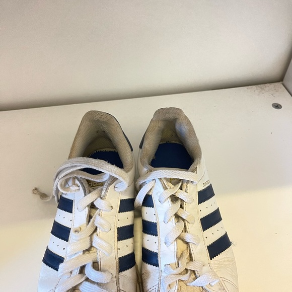 Adidas Superstar Navy shoes - Picture 2 of 4